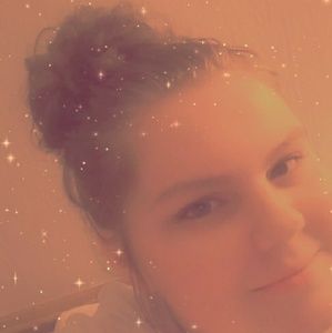 Meet your Posher, Evangeline